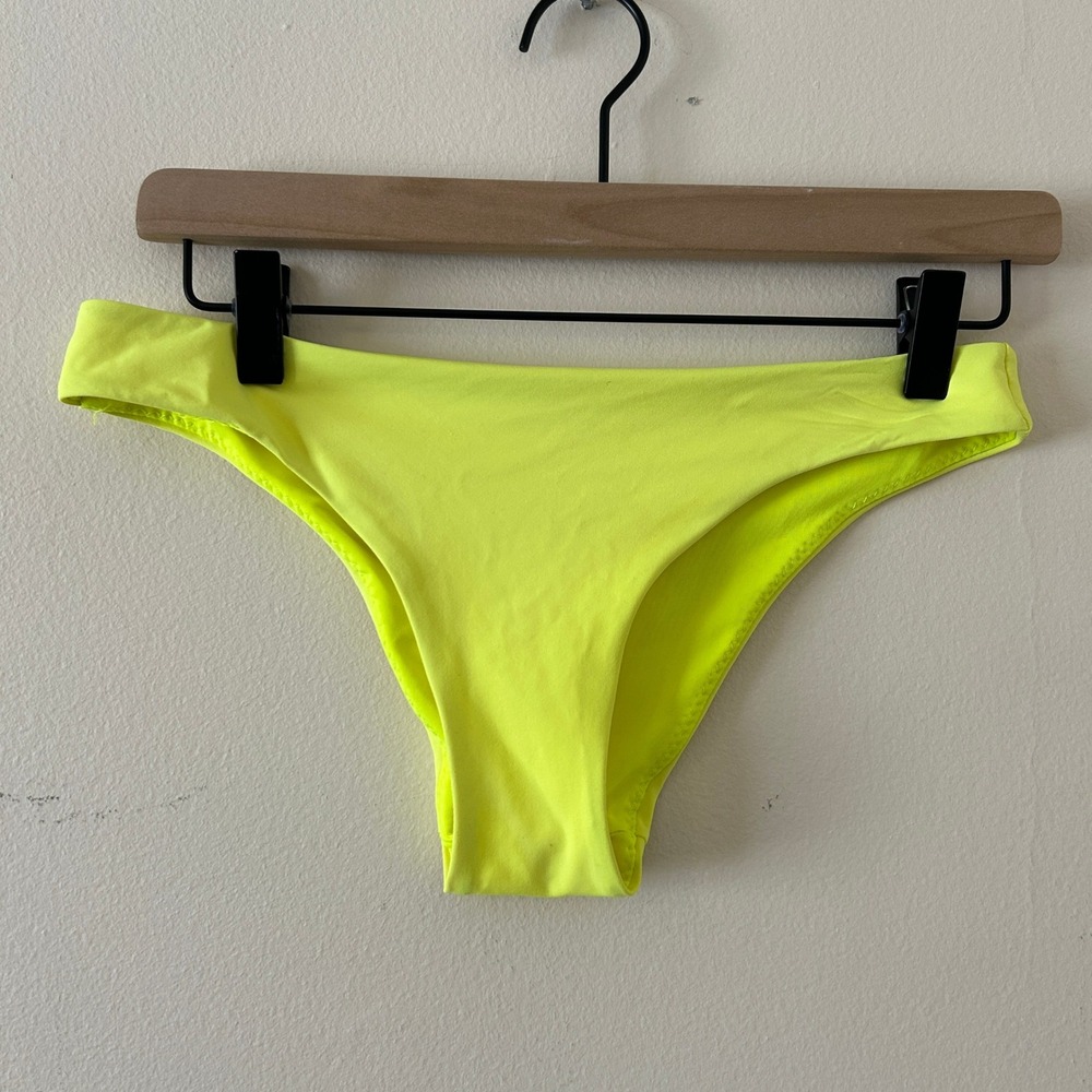Neon Yellow Low Rise‎ Bikini Bottoms Size Medium Fluorescent Swimwear